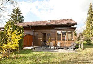 Ferienhaus im Feriendorf Reichenbach (B13a) – Modernes Holzhaus mit großer Südterrasse (B13a)