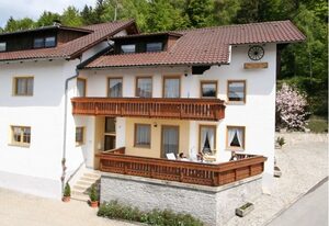 Ferienwohnung Pension Hauer – Doppelzimmer Linde