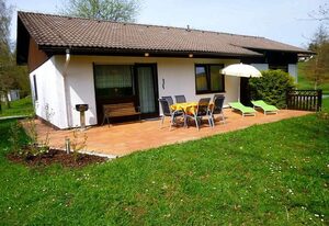Ferienhaus Wieselweg im Feriendorf Reichenbach (6) – Ferienhaus für 5 Pers. - Sonnenterrasse mit Grill (HT, W6)