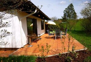 Ferienhaus Wieselweg im Feriendorf Reichenbach (6) – Ferienhaus für 5 Pers. - Sonnenterrasse mit Grill (HT, W6)
