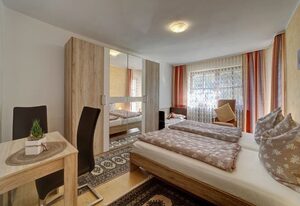 Ferienwohnung Familie Resch – Ferienwohnung EG mit Küche