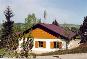 Ferienhaus Gamssteige im Feriendorf Reichenbach (G27) – Ferienhaus mit großem Garten und zwei Terrassen, HT (G27)
