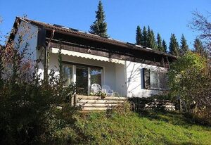 Ferienhaus Rehpfad im Feriendorf Reichenbach (13) – Ferienhaus mit großem Garten und Biotop, HT (R13)