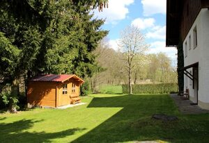 Ferienwohnung Franz und Angela Hausladen – Ferienwohnung Hausladen (55qm) mit Küche und Garten