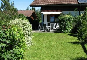 Ferienhaus Untere Gamssteige im Feriendorf Reichenbach (UG1) – Geräumiges Ferienhaus mit Bergblick auf drei Etagen (UG1)