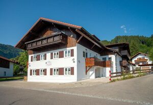 Ferienwohnungen Immerschön – Hüttenschnauzer