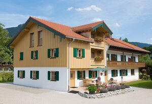 Gästehaus Zum Einweg - Fam. Ertl F**** P**** – Ferienwohnung Waxenstein