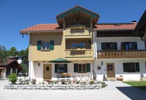 Gästehaus Zum Einweg - Fam. Ertl F**** P**** – Ferienwohnung Waxenstein