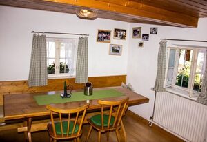 Haus Weber in Gmain – Einzelzimmer mit fl. Kalt- und Warmwasser