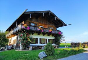 Unterwildenriederhof – Ferienwohnung Hochries, Balkon, eigener Eingang, 1 Schlafzimmer, Wohn/Schlafraum