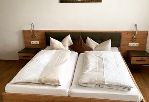 Hotel Garni Kern – Doppelzimmer mit DU/WC