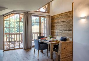 Chiemsee Chalet – Kuschel-Chalet-Suite  mit 40qm, Schlaf-/Wohnraum mit Küche und Bad mit Sauna