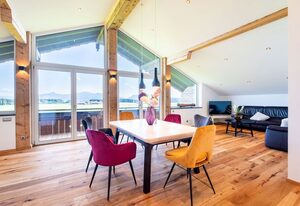 Meisterhof - Bergblick – Alpenblick & Wohlfühlambiente: Traumhaftes Loft im Herzen des Chiemgaus!