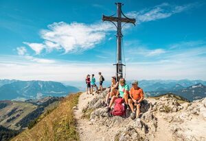 Ferienhaus Bachperle am Fuße des Wilden Kaisers – Fewo Bachperle mit Terrasse im Alpenlandhaus zentral und gleichzeitig naturnah gelegen