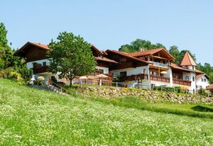 Wellness-Ferienwohnungen Zellertalblick – Komfortwohnung  Talblick