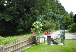 Ferienwohnung Holzapfel – Ferienhaus Holzapfel-Häusl (60qm) mit Balkon und Küchenzeile