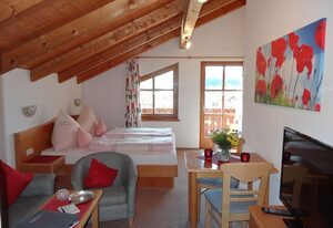 Haus Seidl – Großes Appart. Himmelsglück mit getr. Wohn/Schlafraum u. zwei Südbalkonen