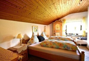 Ferienhaus Holzapfel - Ferienwohnung Sonnenwiese