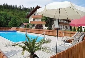 Ferienbauernhof Mehlbach – Ferienwohnung Holunder mit Balkon