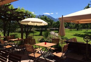 Alpenhof Landhotel – Doppelzimmer Apfelblüte, Balkon