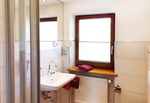 Schuasterhof – Doppelzimmer mit Balkon