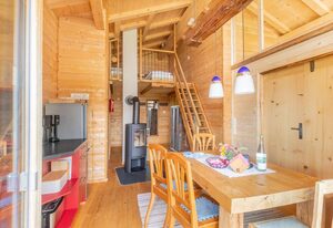 Biohof Beim Danner – Appartment Bernadette 40qm mit Balkon und Bergblick