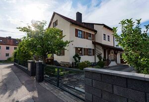 Ferienwohnung "Müller" – Ferienwohnung mit Garten und massivem Holzpavillon