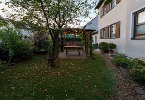 Ferienwohnung "Müller" – Ferienwohnung mit Garten und massivem Holzpavillon