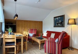 Chiemgau Comfort B8 Ferienwohnung Oberaudorf mit direktem Bergblick auf den Kaiser sowie Hallenbad und Sauna