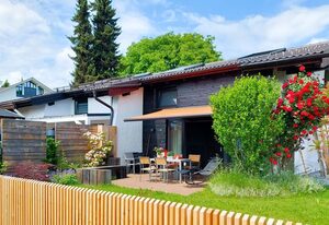 Ferienhaus Berge und See mit Whirlpool und Sauna