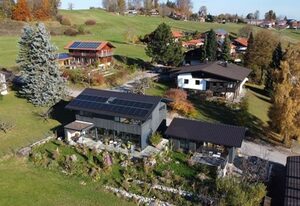 Guesthouse Paradies Samerberg – Ferienhaus mit Bergpanoramablick mit 1 Schlafzimmer
