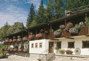 Berggasthof Bichlersee – 2-Zimmer Ferienwohnung mit Blick auf die Berge