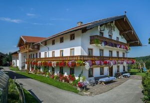 Nudlbichlerhof – Doppelzimmer mit Etagendusche im 1 Stock