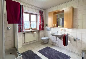 Mesnerhof – Ferienwohnung III mit gemütlicher Ess- und Sitzecke und WLAN