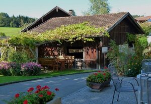 Ferienwohnungen Weghofer **** – Ferienwohnung Obstgarten (65 qm) mit Balkon