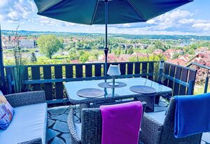 in Pirna mit Schöner Terrasse