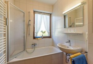 Chiemgau Comfort F1 Ferienwohnanlage Oberaudorf mit  Hallenbad und Sauna