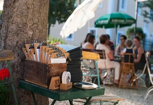 Hotel Gasthaus Unterwirt – Doppelzimmer 1, Dusche/WC, Zugang zur Dachterrasse, 30 qm