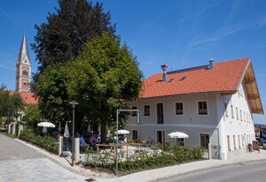Hotel Gasthaus Unterwirt – Doppelzimmer 1, Dusche/WC, Zugang zur Dachterrasse, 30 qm