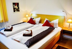 Ferienresidenz Chiemseestrand - Chiemseesonne – Ferienträume mit Seeblick ? direkt am Chiemsee