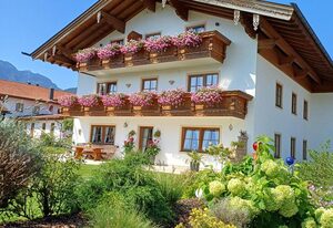 Gästehaus Stephan – Doppelzimmer Esche, mit Ostbalkon ca. 23 qm
