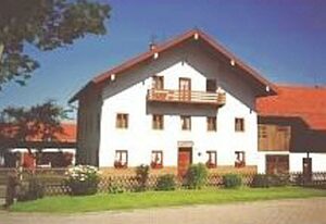 Ferienwohnungen Hummel – Ferienwohnung im Obergeschoss, 40 qm, für 1 - 3 Personen