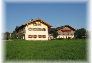 Wagnerhof – Ferienwohnung Staufen bis 4 Personen, 2 SZ, Balkon mit Bergblick, 50 qm