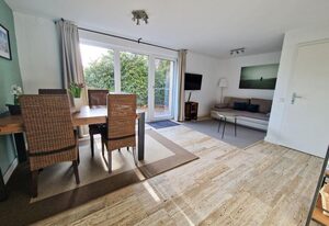 Ferienwohnung Zürcher – Ferienwohnung 60 qm im Untergeschoss/Hanglage mit 1 Schlafzimmer und Terrasse