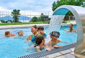 Urlaubshof Kirchmaier – Doppelzimmer Nr. 1 mit Chiemseeblick direkt am Chiemsee