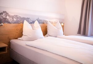 Ferienwohnung beim Binder – 5-Sterne Ferienwohnung 75qm im Erdgeschoss mit Bergblick von der eigenen Terrasse