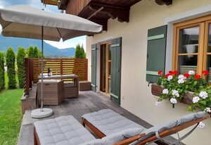Ferienwohnung Heimat | Chiemgau Karte – Ferienwohnung bis 2 Personen, Erdgeschoss, Terrasse