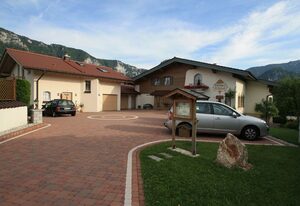 Ferienwohnungen Elisabeth - Chiemgau Karte – Ferienwohnung Falkenstein 2 Pers., Südterrasse, 53 qm, Schlafzimmer, Küchenzeile