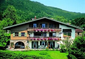 Ferienwohnungen Elisabeth - Chiemgau Karte – Ferienwohnung Falkenstein 2 Pers., Südterrasse, 53 qm, Schlafzimmer, Küchenzeile