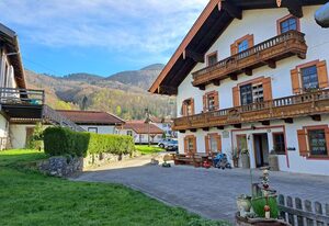 Beim Heiß'n – Ferienwohnung Heuboden 100 qm, 1-5 Personen, 2 sep. Schlafzimmer, WLAN, Balkon